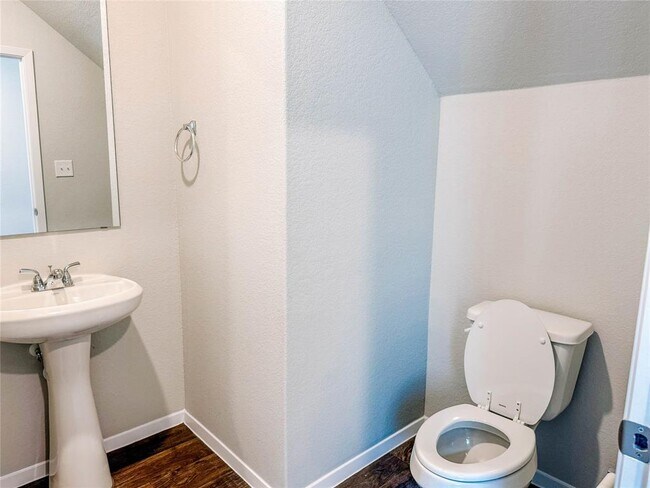 Building Photo - 2707 Towy Rd