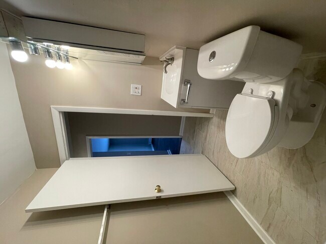 Building Photo - 1035 Higgins Quarters Dr