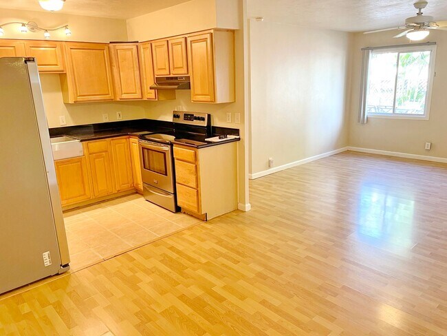 Building Photo - 3 Bed 1 Bath Unfurnished house in the Heart of Kihei - 1 year minimum available long term.