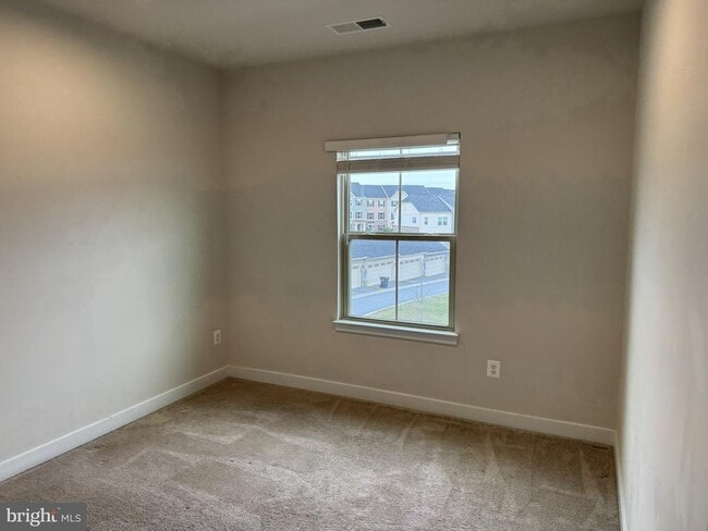 Building Photo - 10323 Quillback St