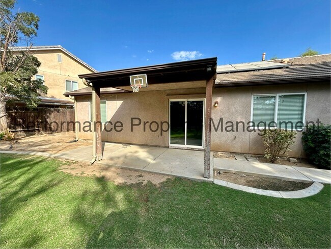 Building Photo - 7011 Crossroads Dr