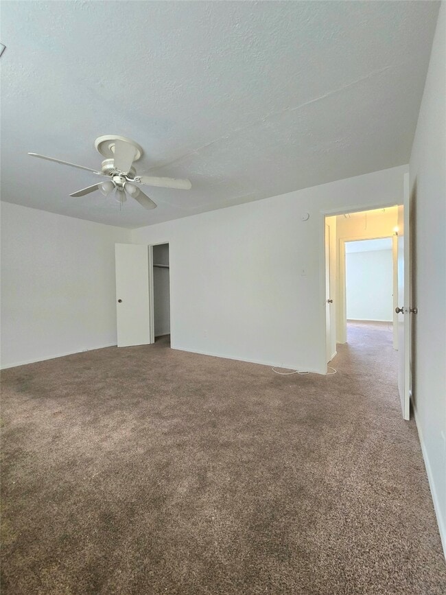 Building Photo - 7063 Chasewood Dr