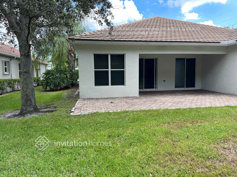 Building Photo - 9343 Plantation Estates Dr