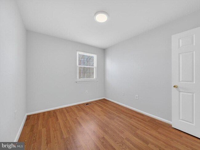 Building Photo - 3827 Gawayne Terrace