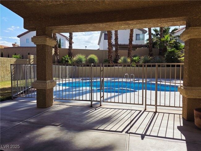 Building Photo - 1113 Lumina Ct