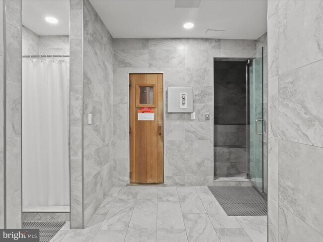 Building Photo - 5505 Seminary Rd