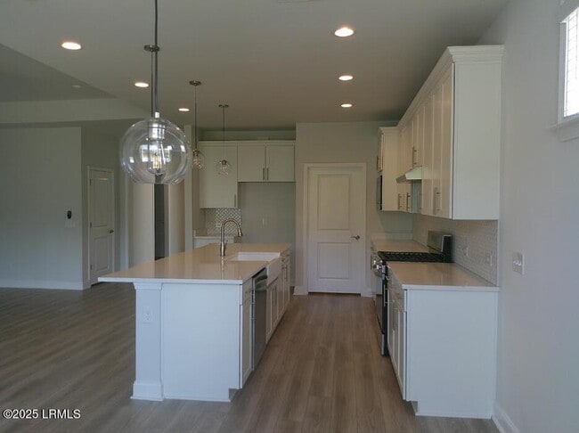 Building Photo - 443 Crane Ct