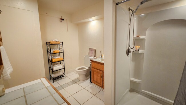 Building Photo - 76-6173-6173 Lehua Rd