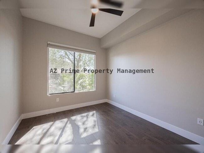 Building Photo - 7300 E Earll Dr