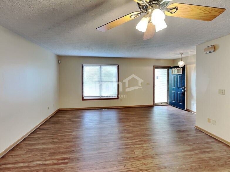 Building Photo - 5016 Scalton Pl