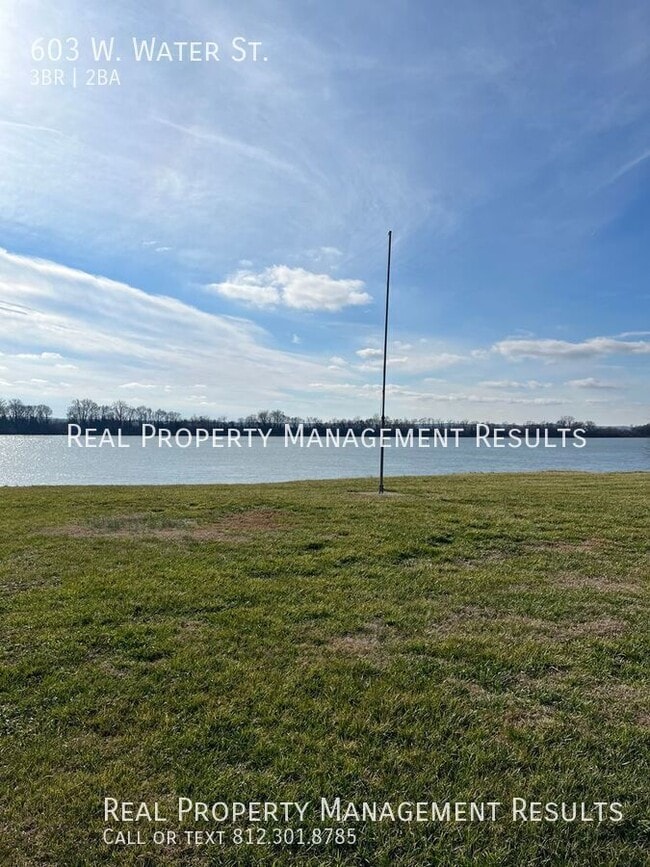 Building Photo - 603 W Water St