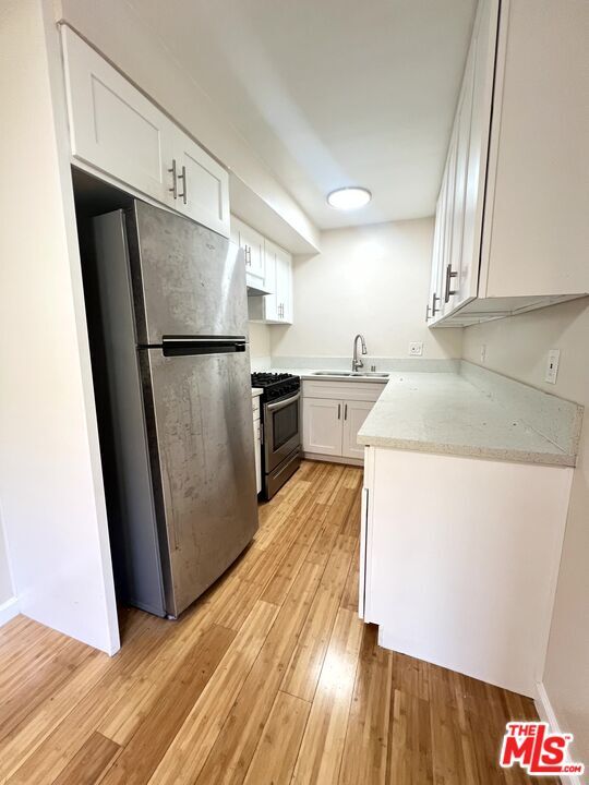Building Photo - 2637 S Centinela Ave