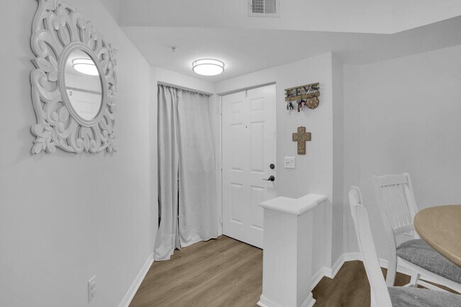 Building Photo - 3301 Tuscany Way