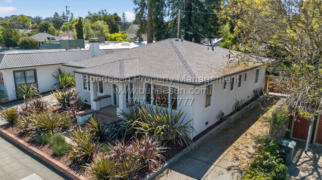 Building Photo - 612 Petaluma Blvd S