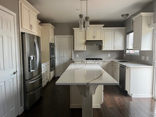 Building Photo - 9815 Eagle Creek Cir
