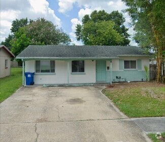 Building Photo - 760 86th Ave N