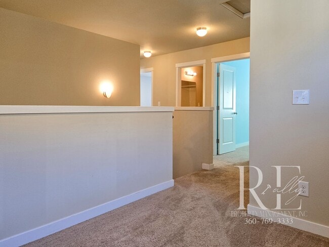 Building Photo - Effortless Elegance in Caldart Heights, Poulsbo