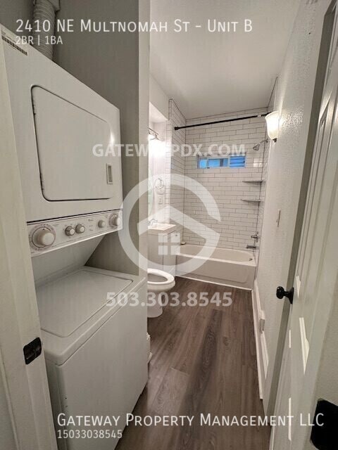 Building Photo - 2410 NE Multnomah St