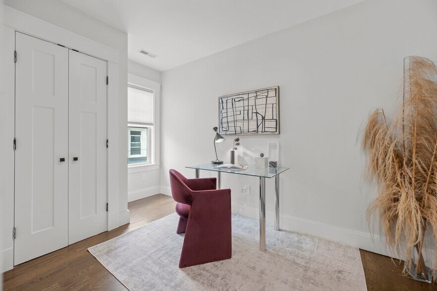 Building Photo - 62 Governor Winthrop Rd