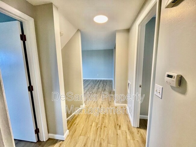 Building Photo - 3272 Ridge Rd Ext