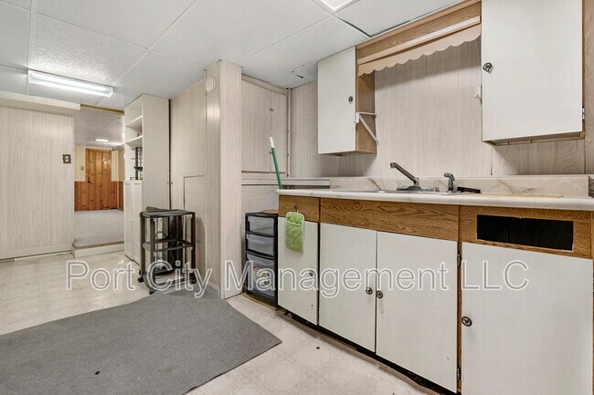 Building Photo - 114 N Highland Ave