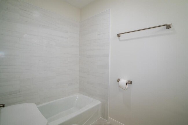 Building Photo - 6404 Olympia Dr