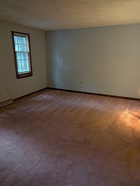 Building Photo - 328 Wellman Ave