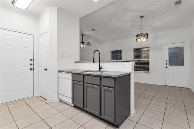 Building Photo - 913 Jenni Dr