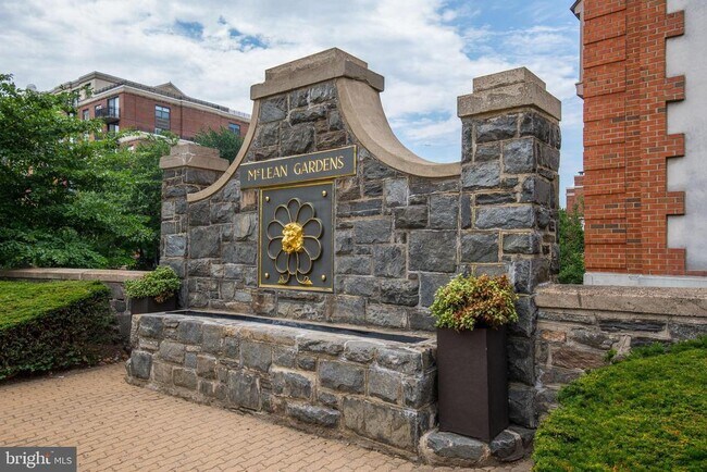 Building Photo - 3881 Newark St NW