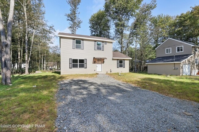 Building Photo - 8475 Bumble Bee Way