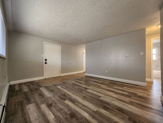 Building Photo - 2-Bed, 1-Bath Home for Lease!