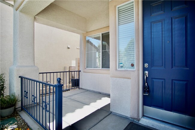 Building Photo - 10749 Turquoise Valley Dr