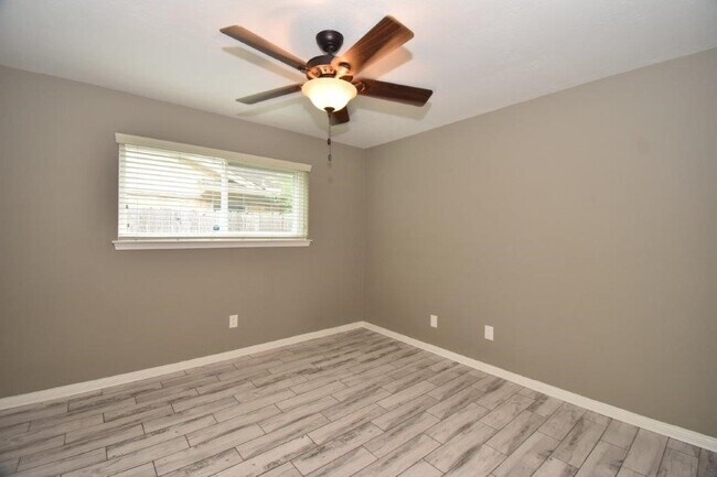 Building Photo - 1031 Red Rock Canyon Dr