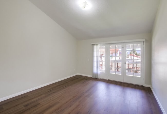 Building Photo - 11864 Bernardo Terrace