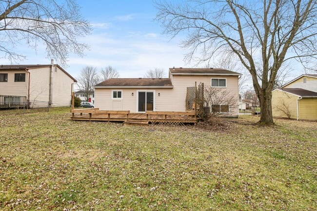 Building Photo - 6400 Firethorn Ave