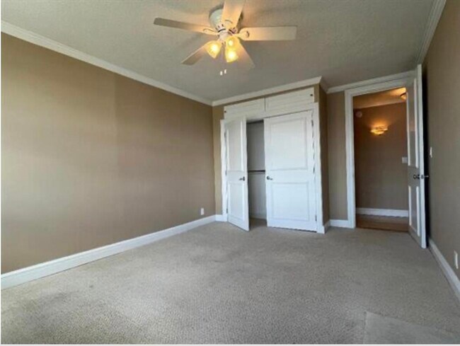 Building Photo - 7004 BLVD E