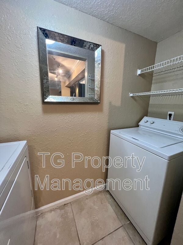 Building Photo - 805 Boardwalk Dr