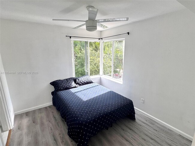 Building Photo - 555 NE 70th St