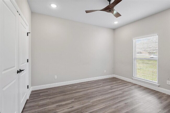 Building Photo - Private Water Views on Nearly 0.70 Acre Lot