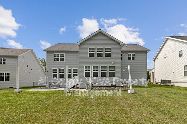 Building Photo - 11010 N Riding Rd