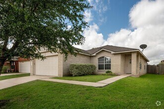 Building Photo - Updated 4BD/2BA Home Close to Airport, Tes...
