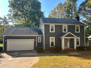 Building Photo - Beautiful Three Bedroom Home in the Wellington Subdivision!