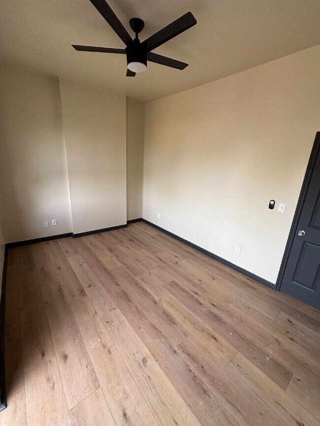 Building Photo - For Rent: Renovated 2-Story Townhouse in M...