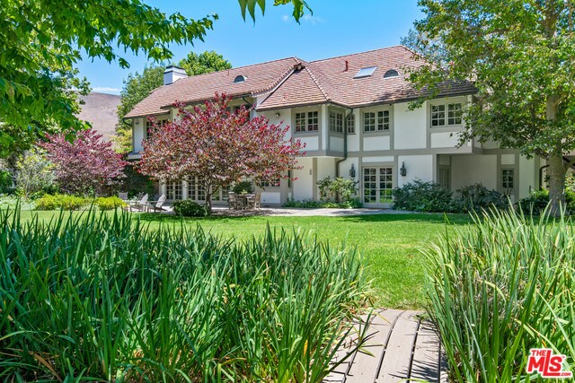 Building Photo - 5721 Bonsall Dr