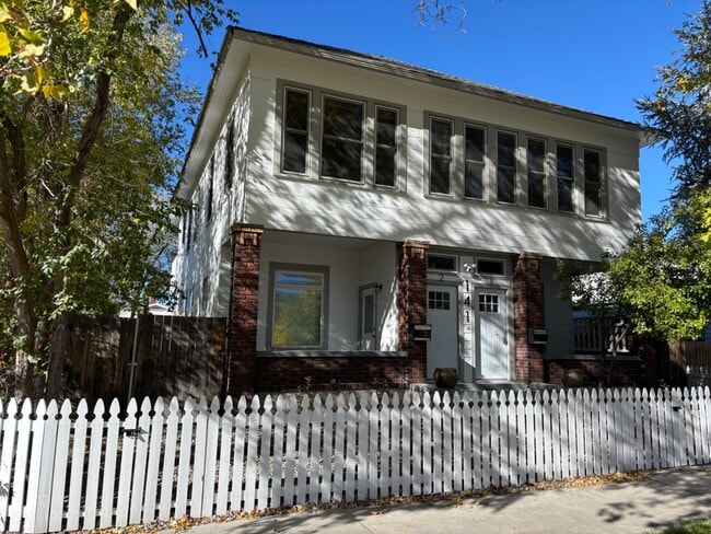 Building Photo - 141 Vine St