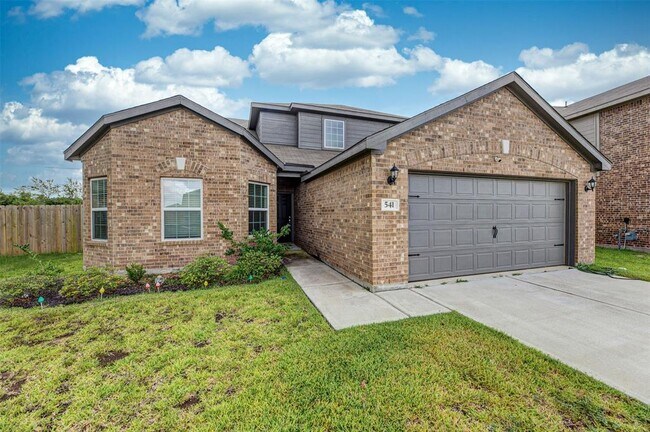 Building Photo - 541 Amberwood Pk Dr