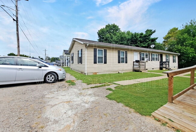 Building Photo - 118 Fairview Ave