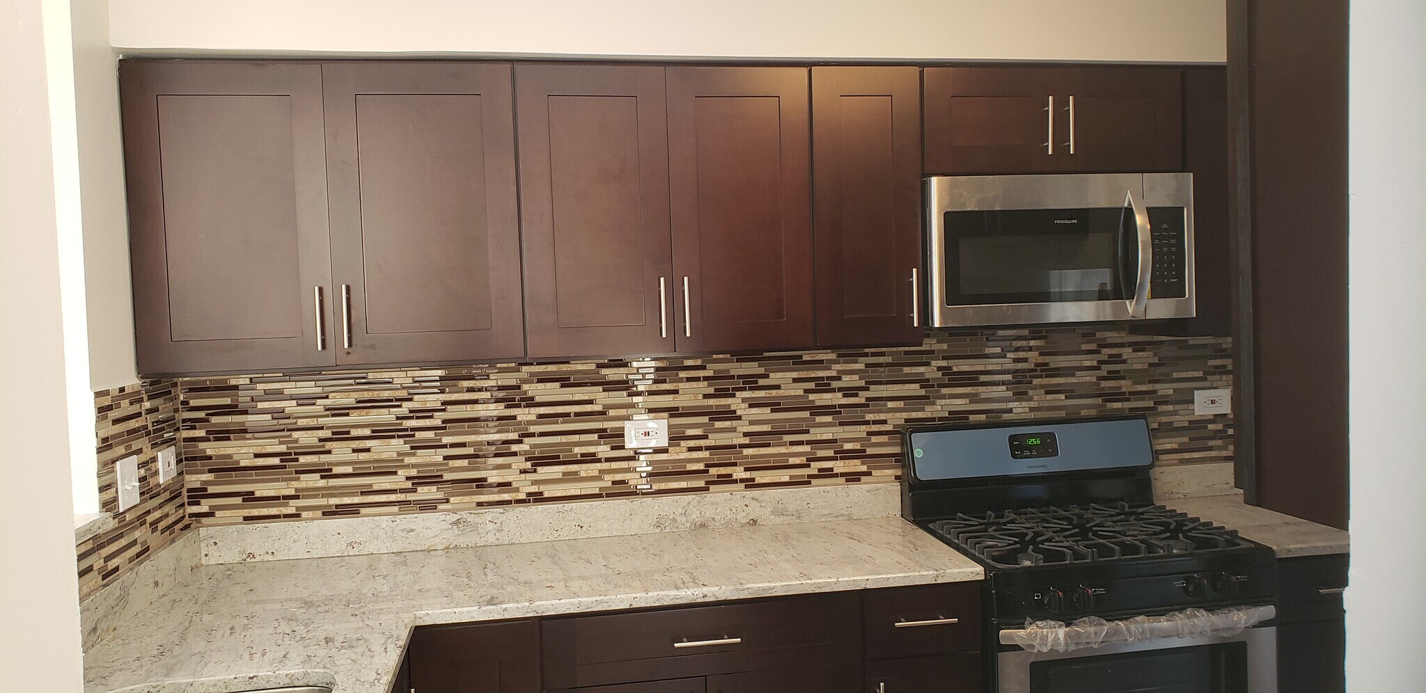 Building Photo - 9030 W Heathwood Cir