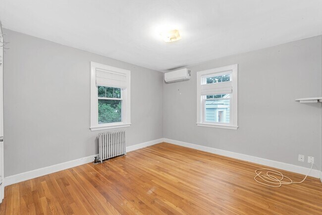Building Photo - 153 Stimson St