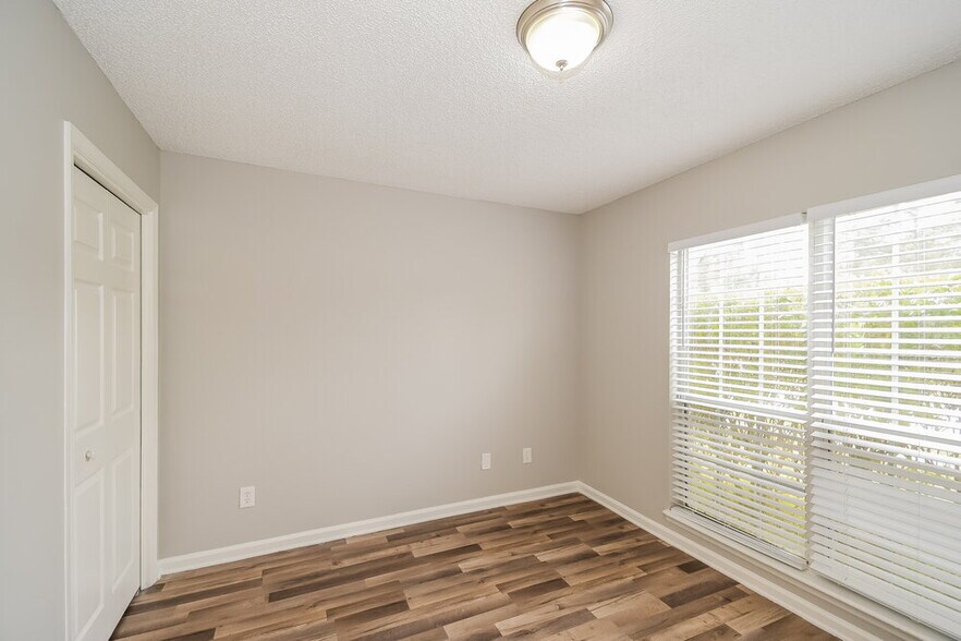 Building Photo - 7547 Ginger Tea Trail W